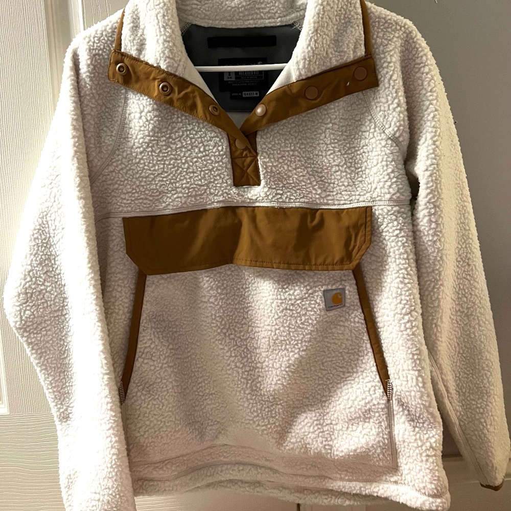 COPY - White carharrt sherpa pullover, size small